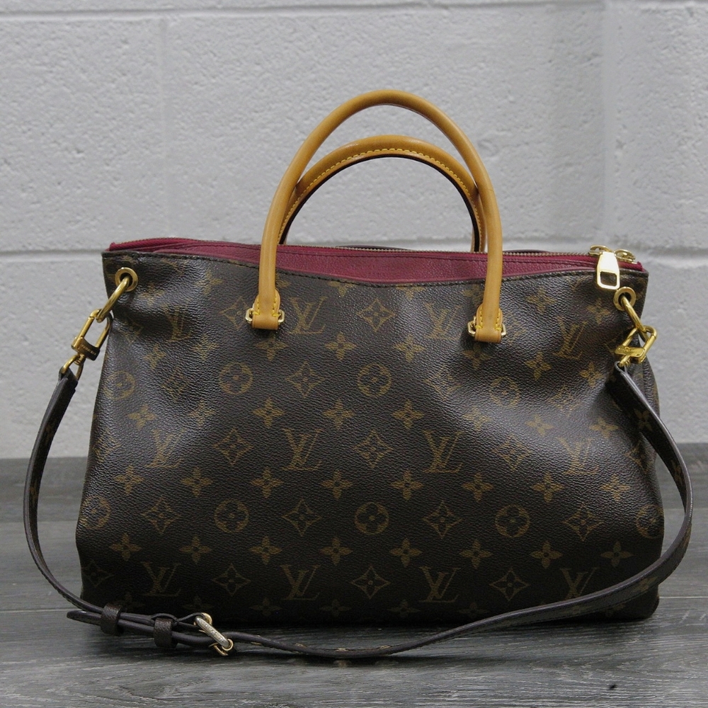 Louis Vuitton Pallas